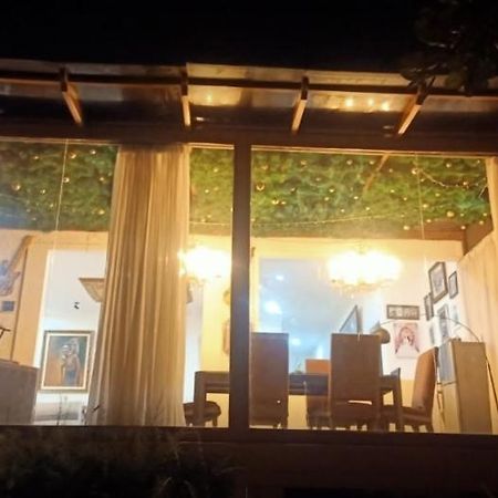 Villa Chacha At Macarena, Megamendung Buitenkant foto