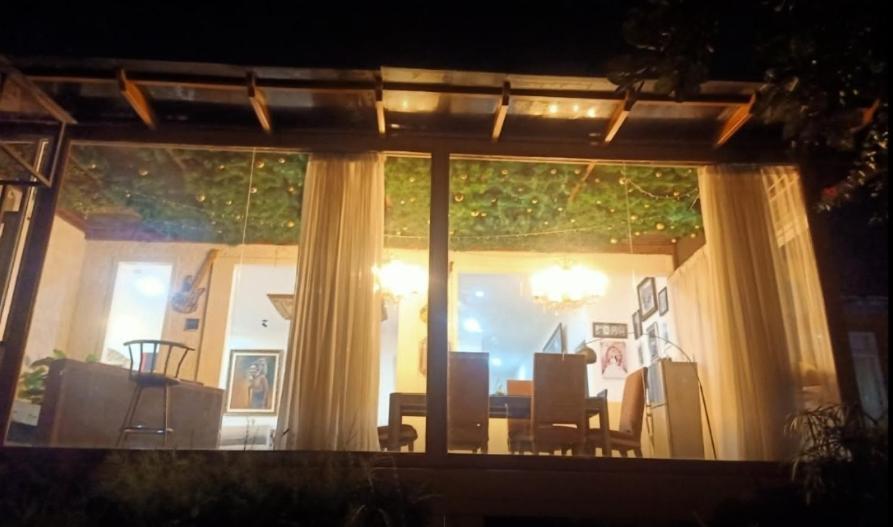 Villa Chacha At Macarena, Megamendung Buitenkant foto