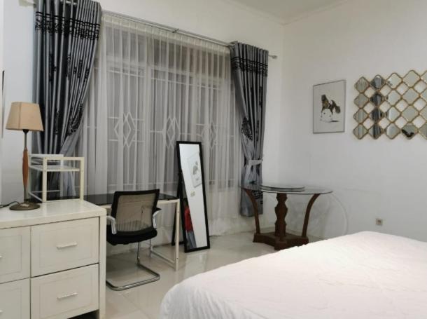 Villa Chacha At Macarena, Megamendung Buitenkant foto