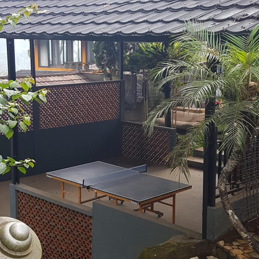 Villa Chacha At Macarena, Megamendung Buitenkant foto