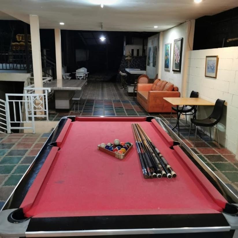 Villa Chacha At Macarena, Megamendung Buitenkant foto